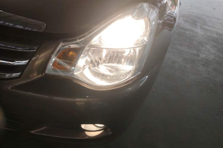 Used Nissan Sylphy 2016 Classic 1.6XE Automatic Leading Edition Left Front Headlight