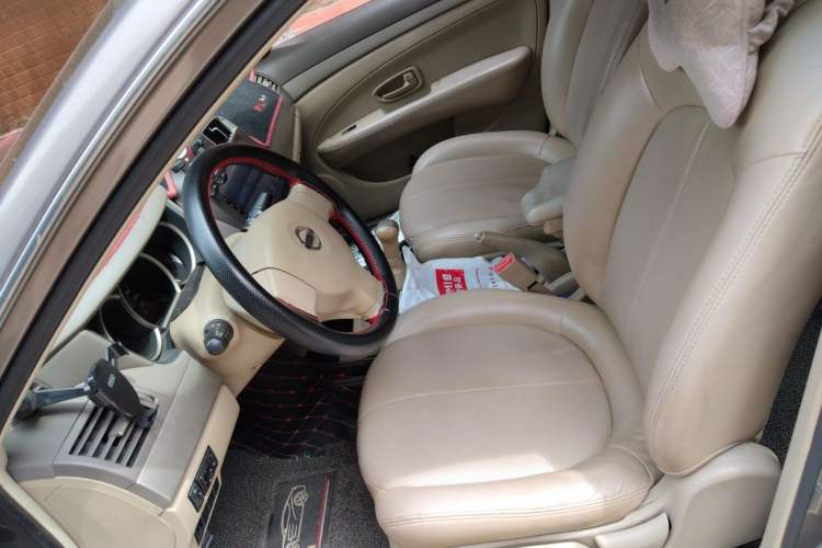 Used Nissan Sylphy 2016 Classic 1.6XE Manual Leading Edition Left Front Seat
