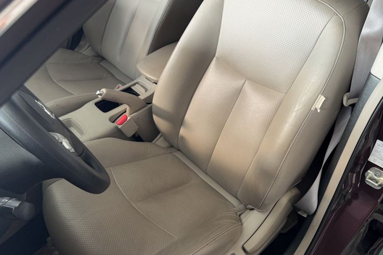 Used Nissan Sylphy 2016 1.6 XL CVT Luxury Edition Left Front Seat