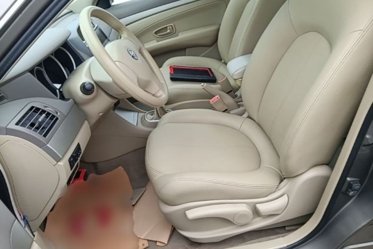 Used Nissan Sylphy 2016 Classic 1.6XE Manual Comfort Edition Left Front Seat