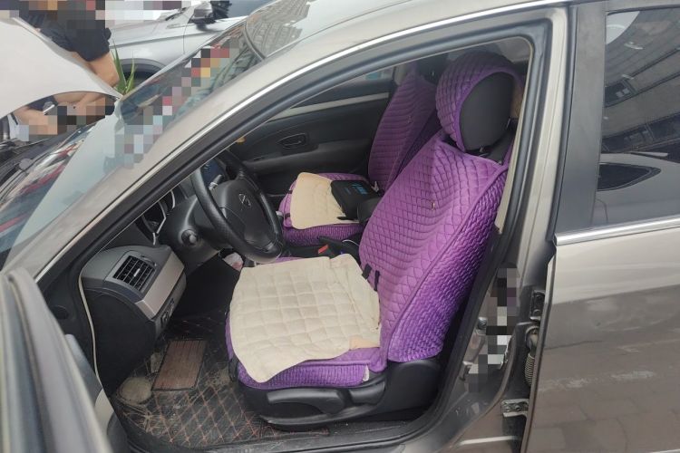 Used Nissan Sylphy 2016 Classic 1.6XE Manual Leading Edition Left Front Seat
