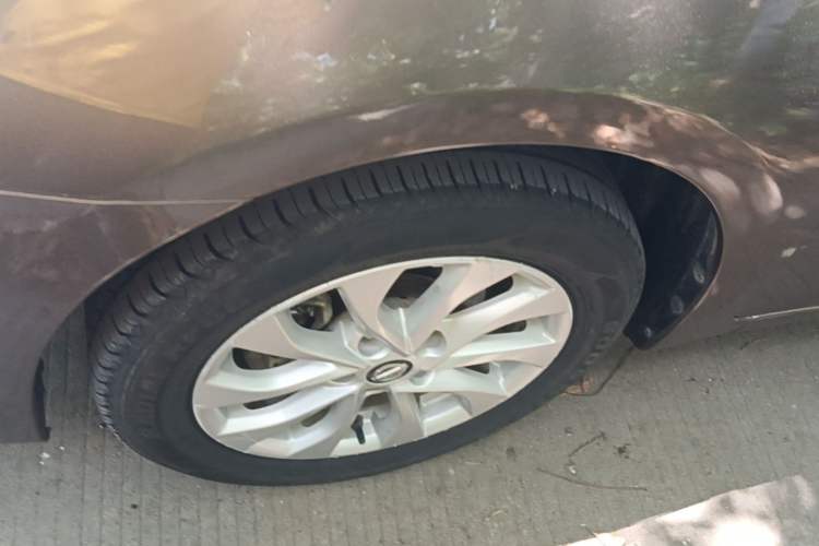 Used Nissan Sylphy 2016 1.6 XL CVT Deluxe Edition Left Front Wheel Hub