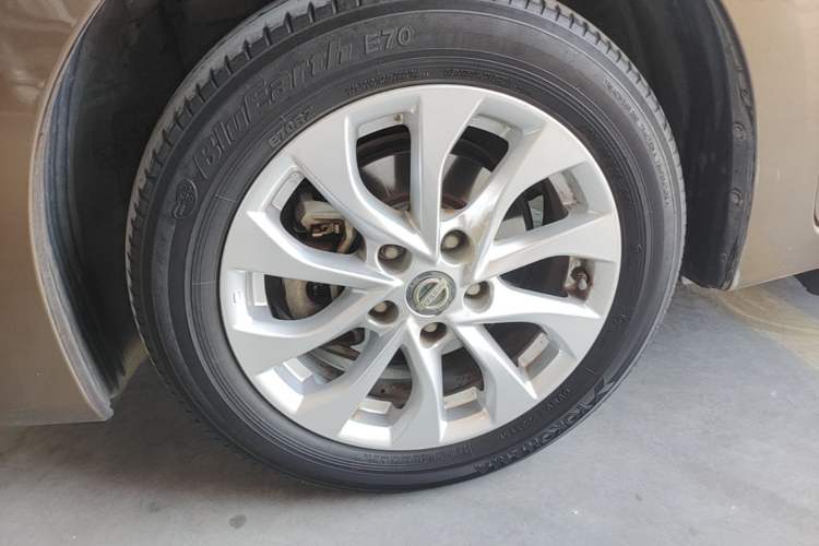 Used Nissan Sylphy 2016 1.6XV CVT Smart Enjoyment Version Left Front Wheel Hub