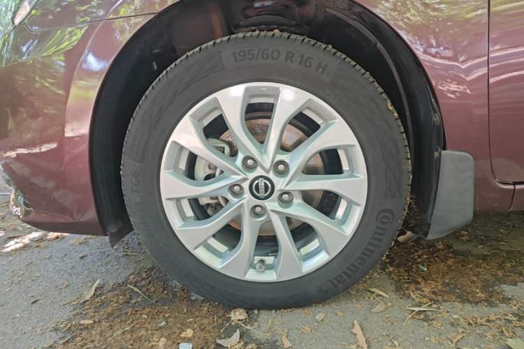 Used Nissan Sylphy 2016 1.6 XL CVT Deluxe Edition Left Front Wheel Hub