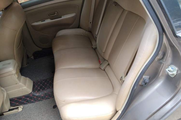 Used Nissan Sylphy 2016 Classic 1.6XE Manual Leading Edition Left Rear Seat
