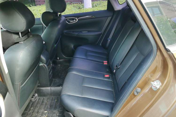 Used Nissan Sylphy 2016 1.6XV CVT Smart Enjoyment Version Left Rear Seat