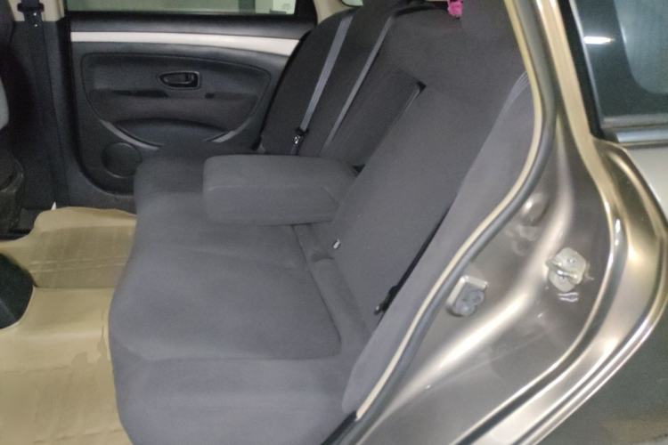 Used Nissan Sylphy 2016 Classic 1.6XE Manual Comfort Edition Left Rear Seat