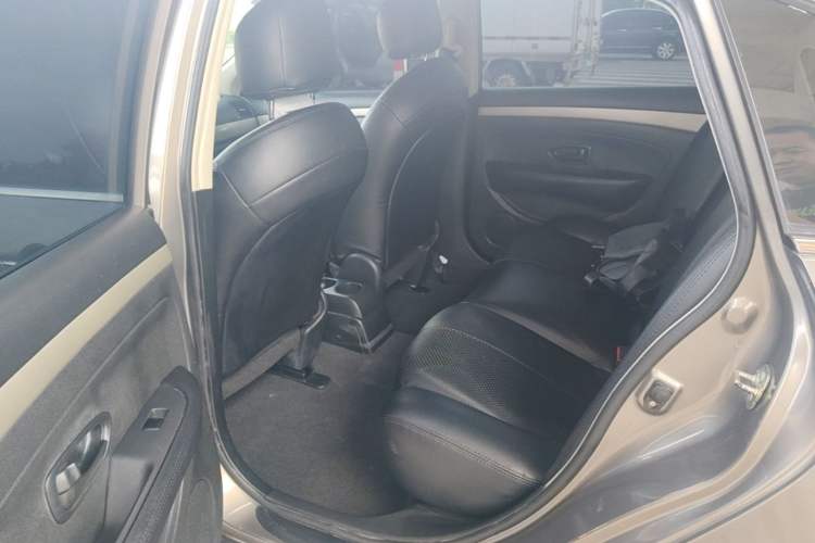 Used Nissan Sylphy 2016 Classic 1.6XE Manual Leading Edition Left Rear Seat