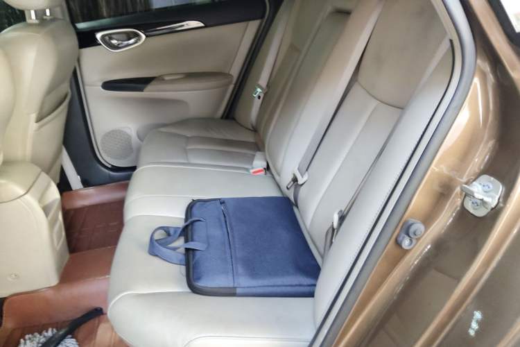 Used Nissan Sylphy 2016 1.6XV CVT Smart Enjoyment Version Left Rear Seat