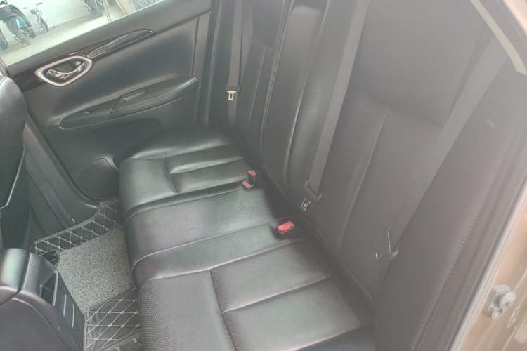 Used Nissan Sylphy 2016 1.6XV CVT Smart Enjoyment Version Left Rear Seat