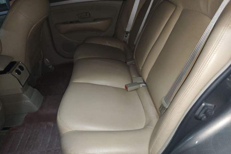 Used Nissan Sylphy 2016 Classic 1.6XE Manual Comfort Edition Left Rear Seat
