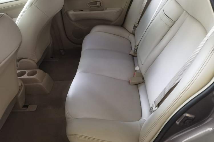 Used Nissan Sylphy 2016 Classic 1.6XE Automatic Comfort Edition Left Rear Seat