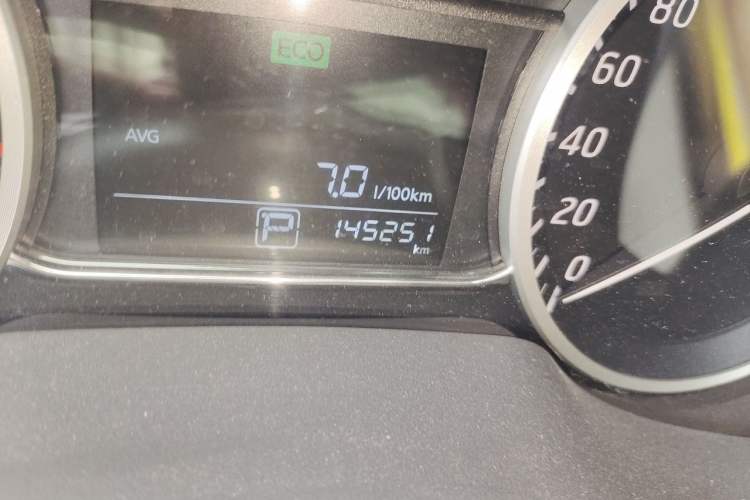 Used Nissan Sylphy 2016 1.6 XL CVT Deluxe Edition Odometer Close Up
