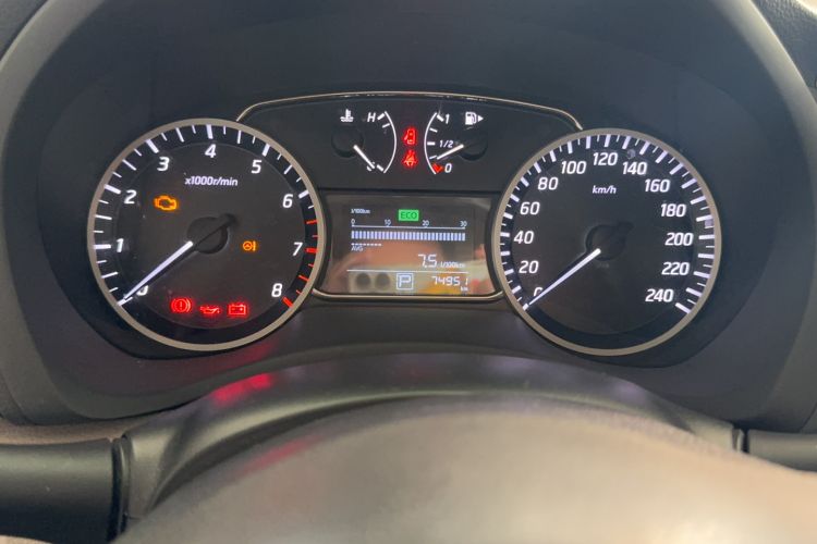 Used Nissan Sylphy 2016 1.6 XL CVT Luxury Edition Odometer Close Up