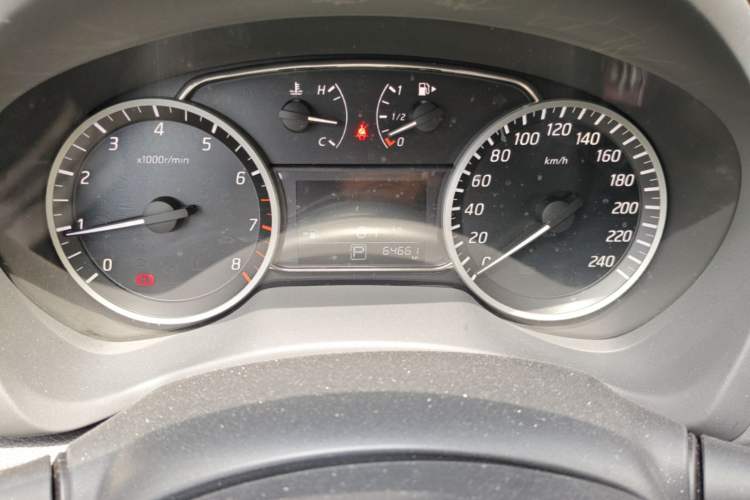 Used Nissan Sylphy 2016 1.6 XL CVT Luxury Edition Odometer Close Up