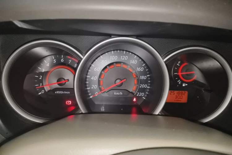 Used Nissan Sylphy 2016 Classic 1.6XE Automatic Comfort Edition Odometer Close Up