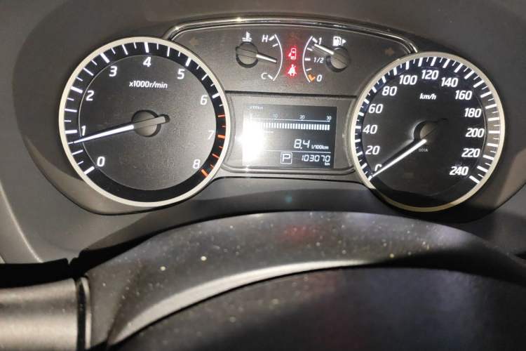 Used Nissan Sylphy 2016 1.6 XL CVT Deluxe Edition Odometer Close Up