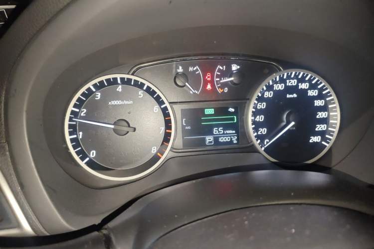 Used Nissan Sylphy 2016 1.6 XL CVT Deluxe Edition Odometer Close Up