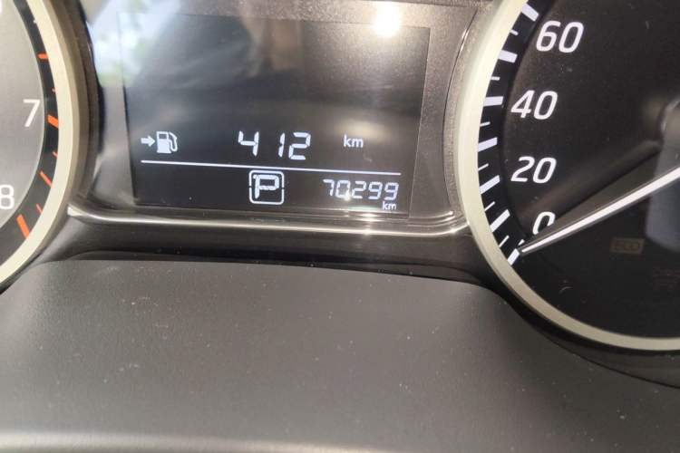 Used Nissan Sylphy 2016 1.6XV CVT Smart Enjoyment Version Odometer Close Up