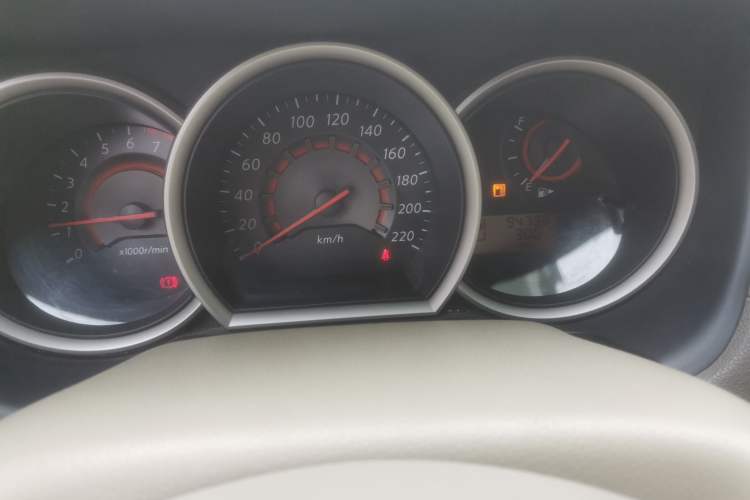 Used Nissan Sylphy 2016 Classic 1.6XE Automatic Leading Edition Odometer Close Up