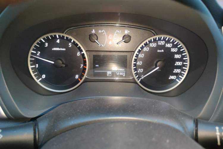 Used Nissan Sylphy 2016 1.6 XL CVT Deluxe Edition Odometer Close Up