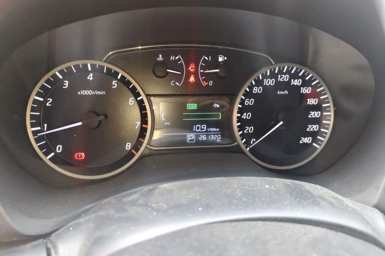 Used Nissan Sylphy 2016 1.6 XL CVT Deluxe Edition Odometer Close Up