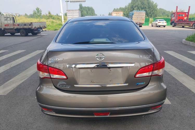 Used Nissan Sylphy 2016 Classic 1.6XE Manual Leading Edition Rear