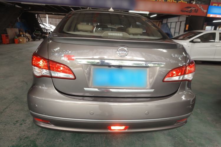Used Nissan Sylphy 2016 Classic 1.6XE Automatic Leading Edition Rear