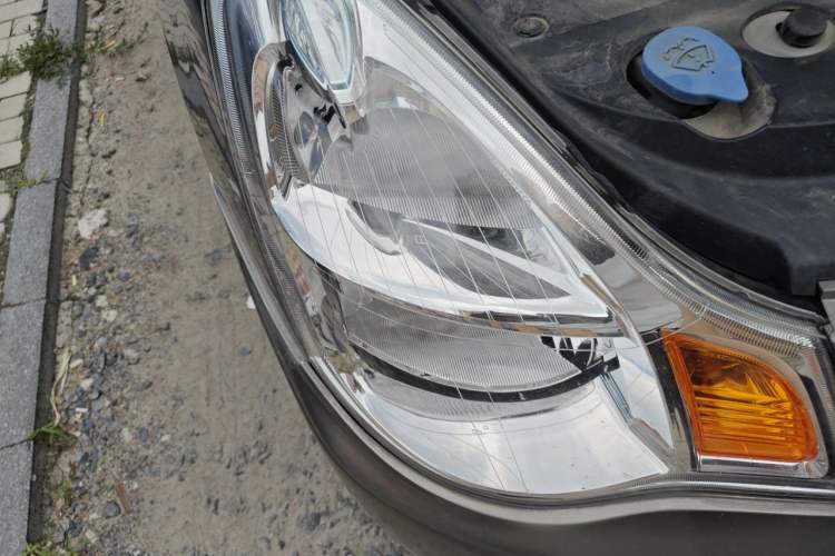 Used Nissan Sylphy 2016 Classic 1.6XE Automatic Leading Edition Right Front Headlight