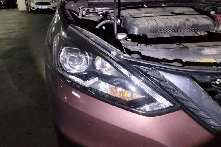 Used Nissan Sylphy 2016 1.6XV CVT Smart Enjoyment Version Right Front Headlight
