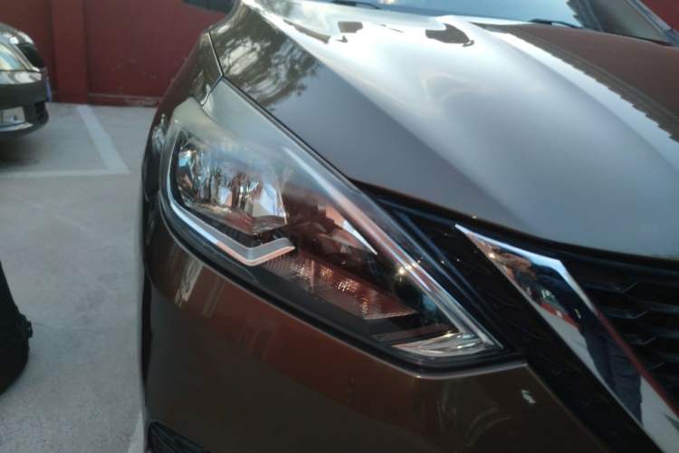 Used Nissan Sylphy 2016 1.6 XL CVT Deluxe Edition Right Front Headlight