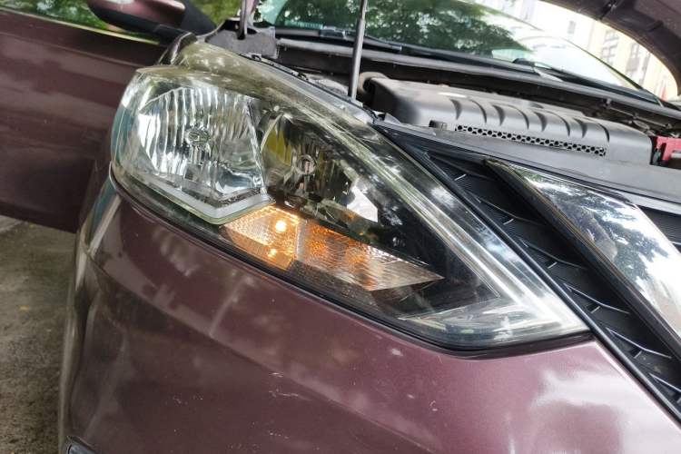 Used Nissan Sylphy 2016 1.6 XL CVT Deluxe Edition Right Front Headlight