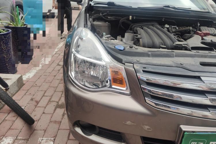 Used Nissan Sylphy 2016 Classic 1.6XE Manual Leading Edition Right Front Headlight