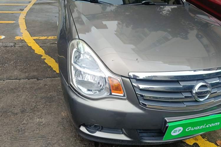 Used Nissan Sylphy 2016 Classic 1.6XE Automatic Comfort Edition Right Front Headlight