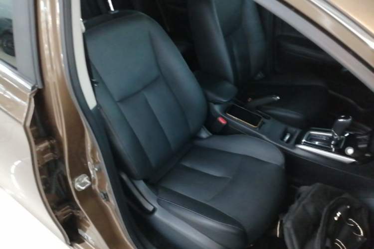 Used Nissan Sylphy 2016 1.6 XL CVT Deluxe Edition Right Front Seat