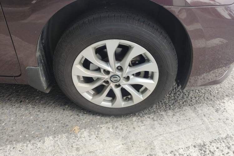 Used Nissan Sylphy 2016 1.6 XL CVT Deluxe Edition Right Front Wheel Hub