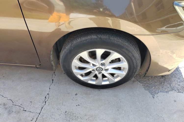 Used Nissan Sylphy 2016 1.6 XL CVT Deluxe Edition Right Front Wheel Hub