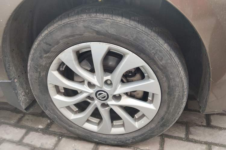 Used Nissan Sylphy 2016 1.6 XL Manual Luxury Edition Right Front Wheel Hub