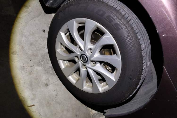 Used Nissan Sylphy 2016 1.6XV CVT Smart Enjoyment Version Right Front Wheel Hub