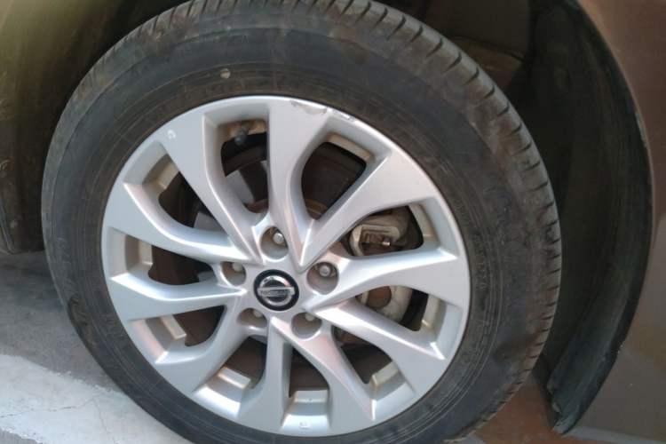 Used Nissan Sylphy 2016 1.6 XL CVT Deluxe Edition Right Front Wheel Hub