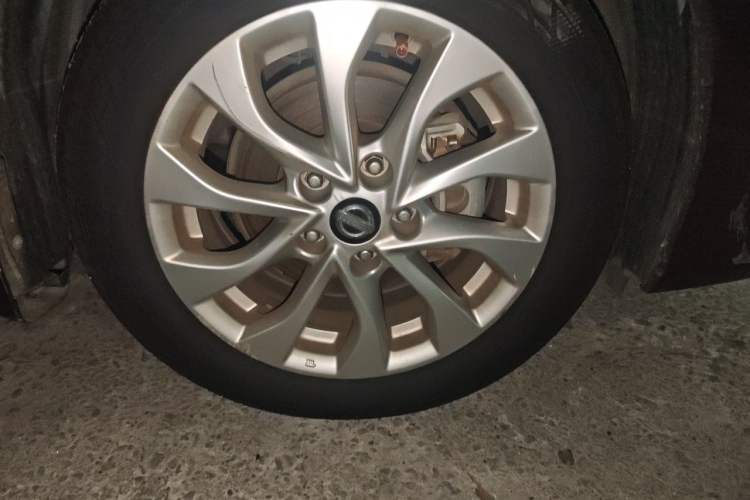 Used Nissan Sylphy 2016 1.6 XL CVT Deluxe Edition Right Front Wheel Hub