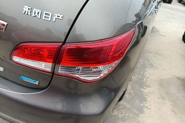 Used Nissan Sylphy 2016 Classic 1.6XE Manual Comfort Edition Right Rear Taillight