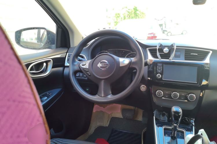 Used Nissan Sylphy 2016 1.6XV CVT Smart Enjoyment Version Steering Wheel