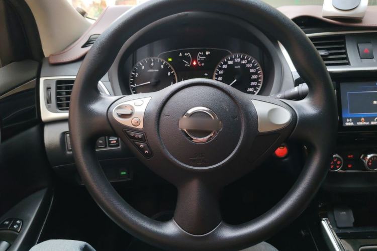 Used Nissan Sylphy 2016 1.6XV CVT Smart Enjoyment Version Steering Wheel