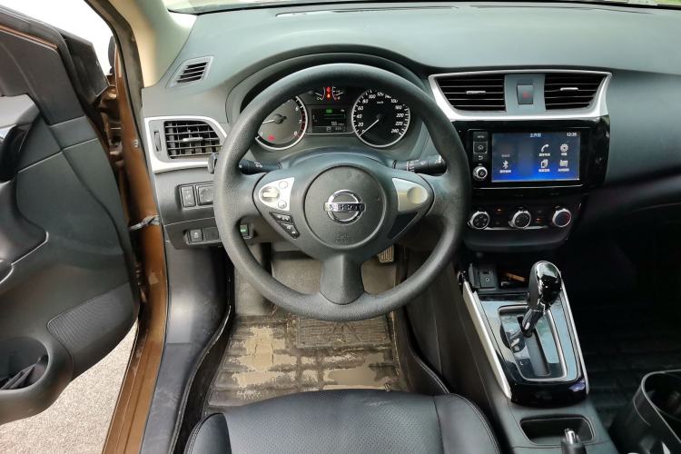 Used Nissan Sylphy 2016 1.6XV CVT Smart Enjoyment Version Steering Wheel
