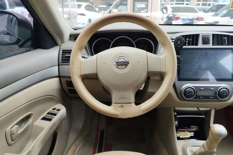 Used Nissan Sylphy 2016 Classic 1.6XE Manual Leading Edition Steering Wheel