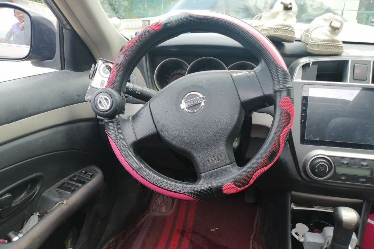 Used Nissan Sylphy 2016 Classic 1.6XE Manual Leading Edition Steering Wheel