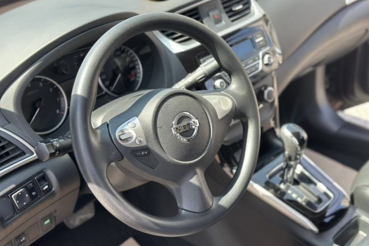 Used Nissan Sylphy 2016 1.6 XL CVT Luxury Edition Steering Wheel