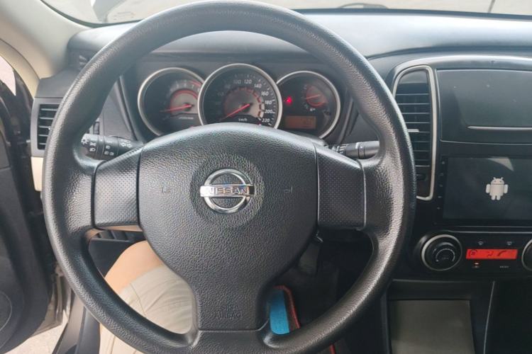 Used Nissan Sylphy 2016 Classic 1.6XE Manual Leading Edition Steering Wheel