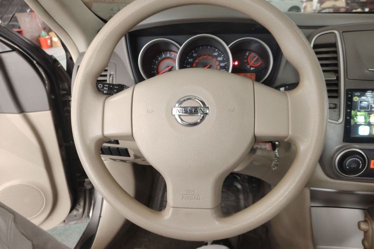 Used Nissan Sylphy 2016 Classic 1.6XE Automatic Leading Edition Steering Wheel